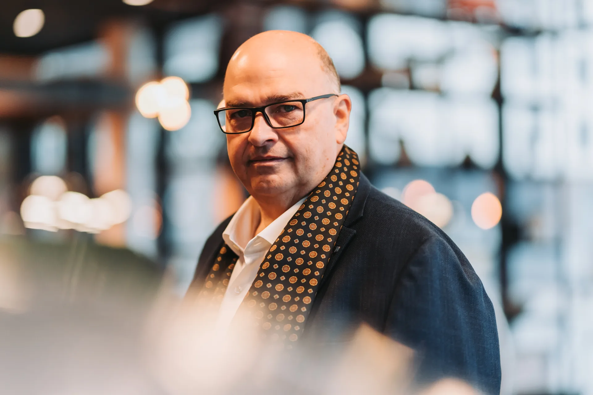 Nachdenklich und introspektiv